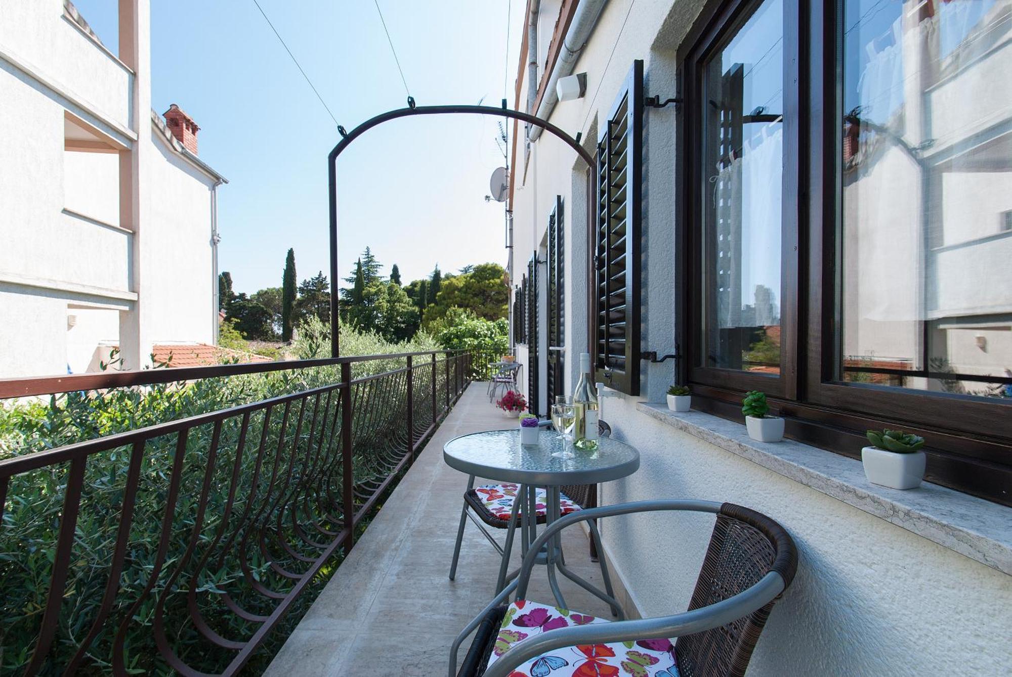 Weis Apartments Ρόβινι Δωμάτιο φωτογραφία