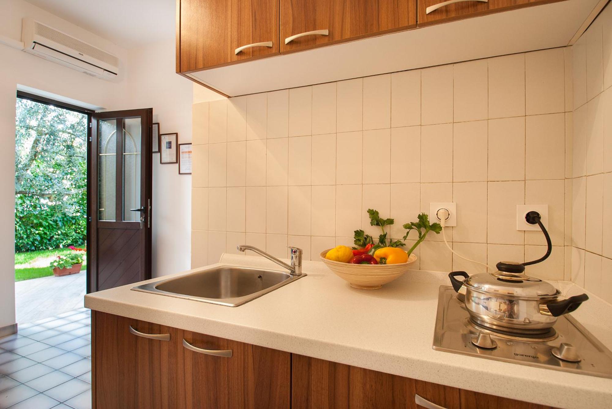 Weis Apartments Ρόβινι Δωμάτιο φωτογραφία