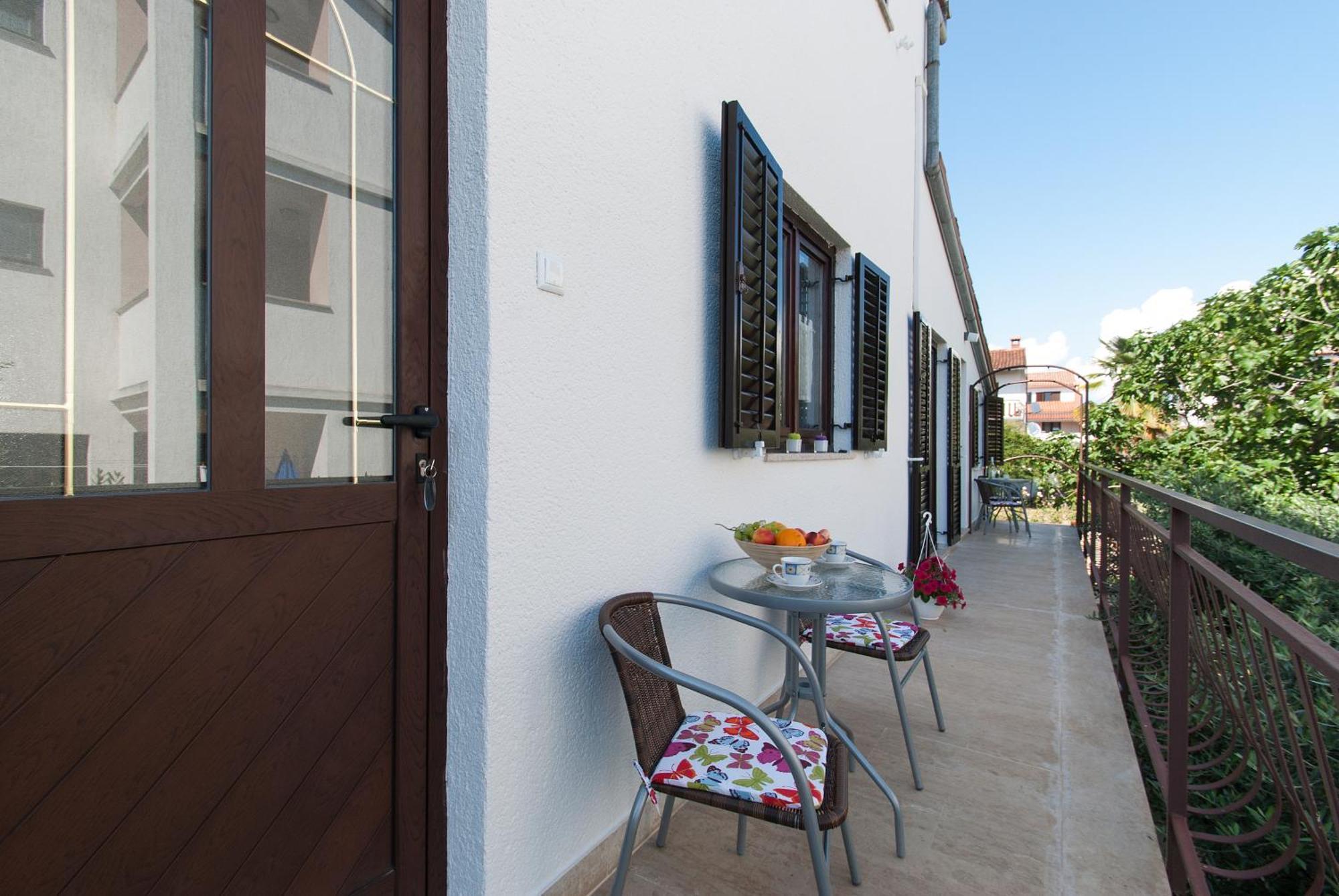 Weis Apartments Ρόβινι Δωμάτιο φωτογραφία