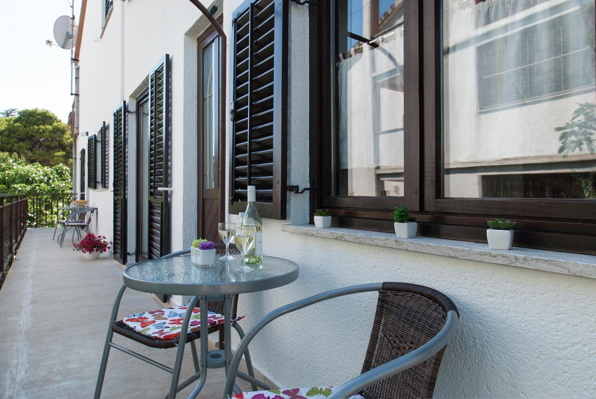 Weis Apartments Ρόβινι Δωμάτιο φωτογραφία